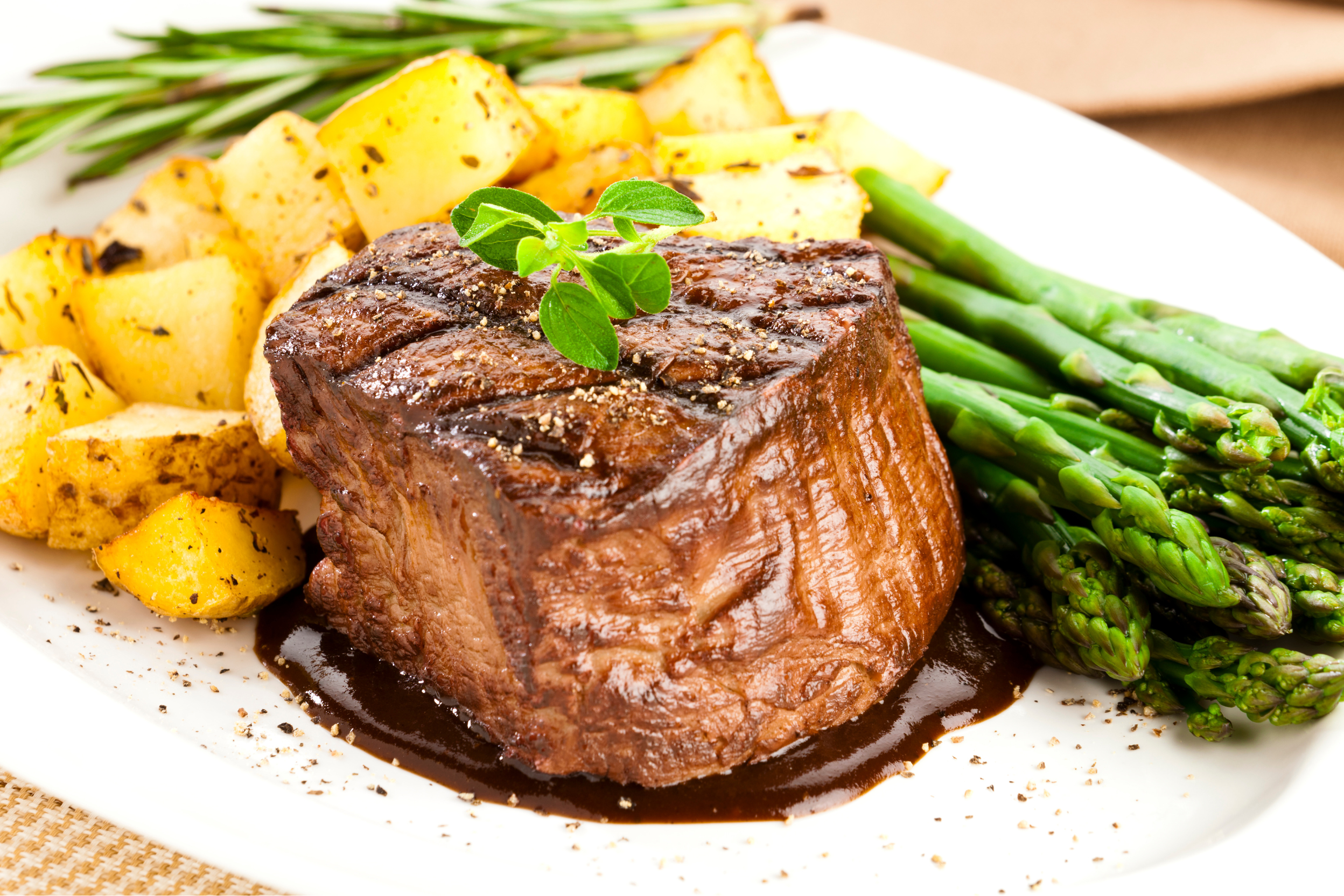 Filet Mignon Bundle | 12 Premium 7 oz Steaks - Ruth Family Farms